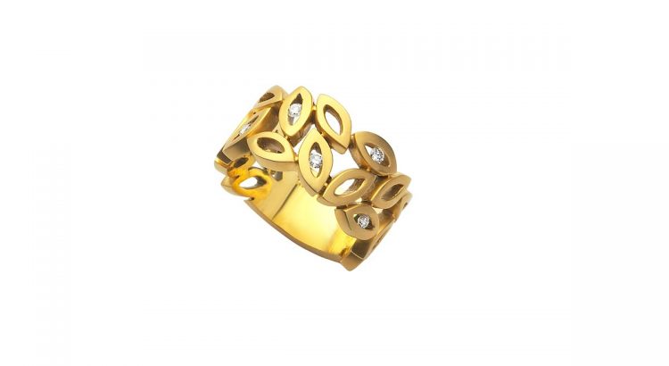 yellow gold 18K ring with diamonds
