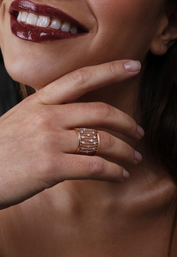 rose gold 18K ring with diamonds