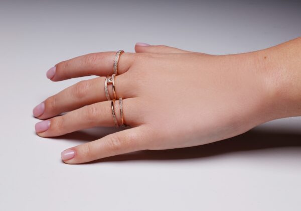 rose gold 18K rings with diamonds